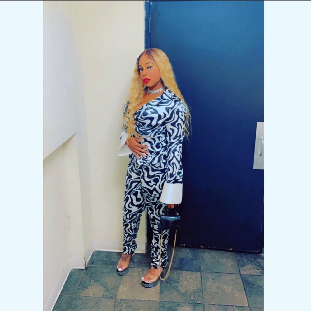 Meet your Posher, Shamira